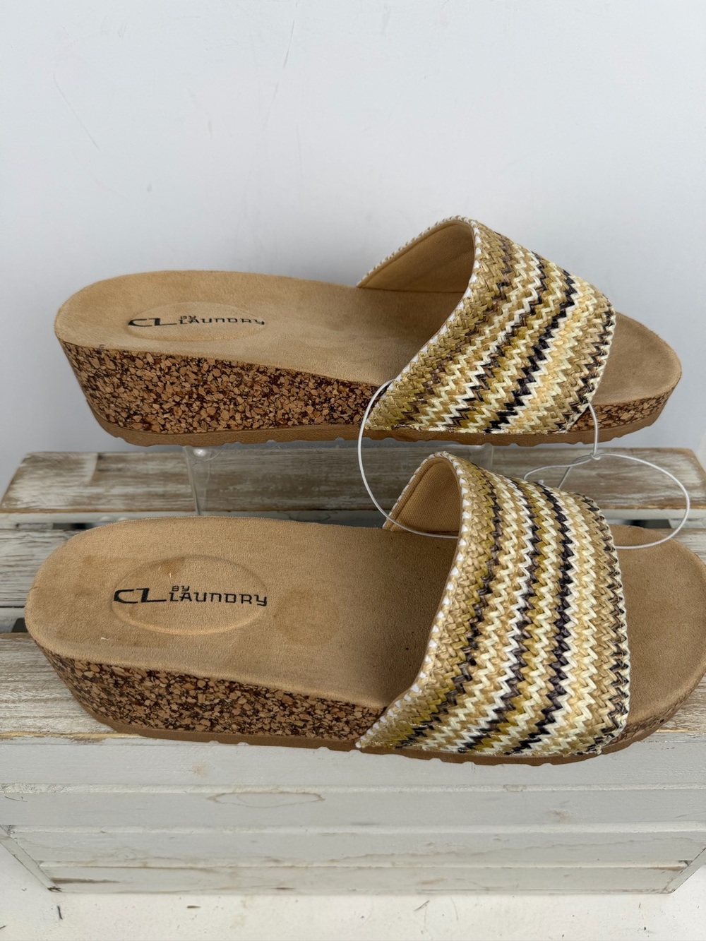 New CL by Laundry slide wedge sandals zig-zag woven pattern and a cork size 10M